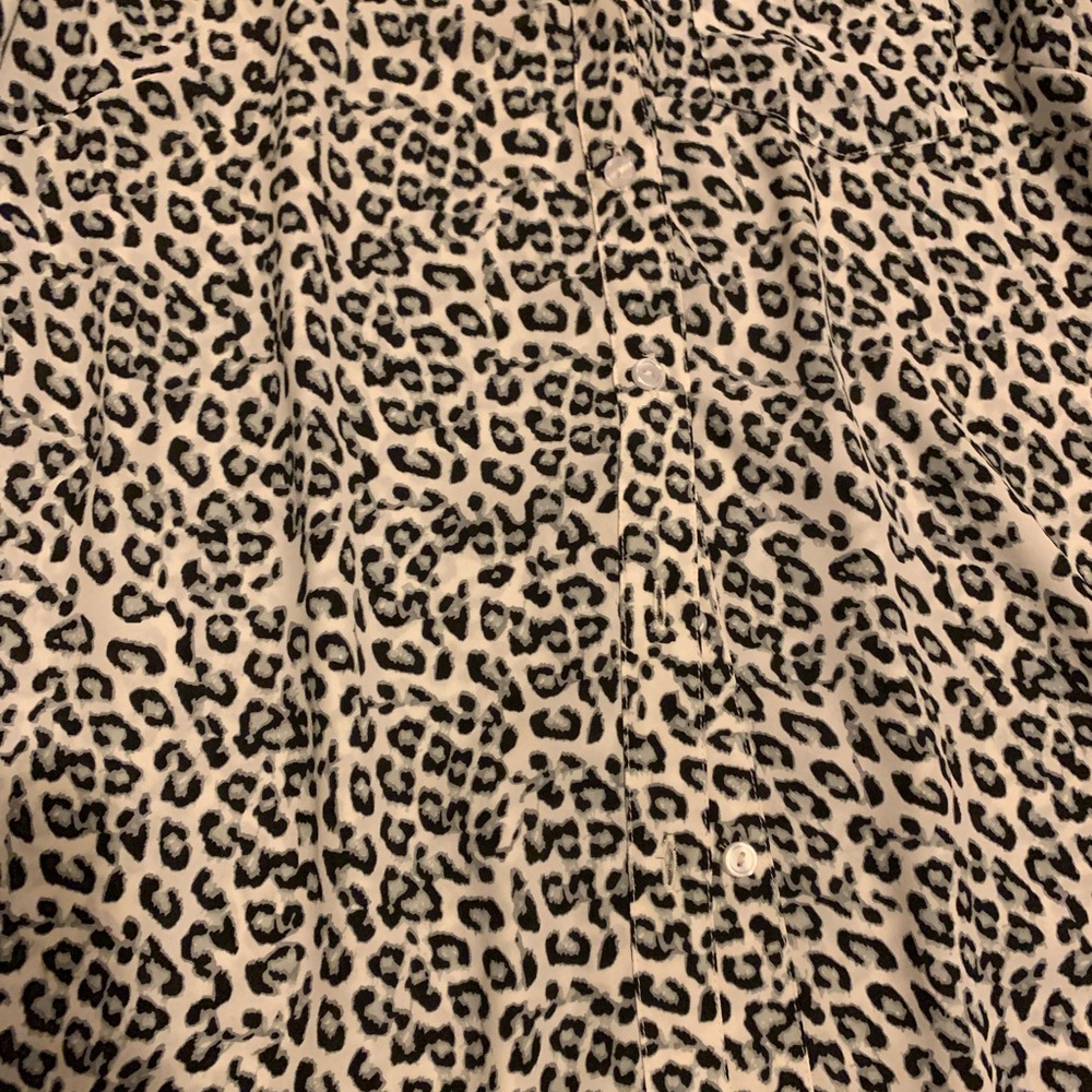 Grey And White Cheetah Button Up - image 2